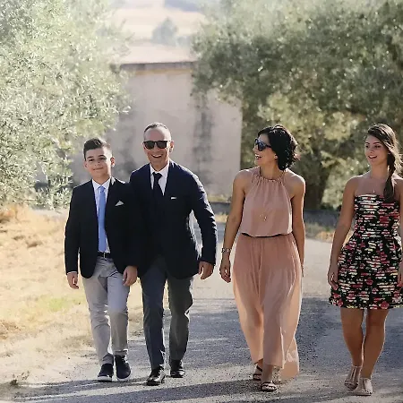 Le Gatte לינה וארוחת בוקר אבולי