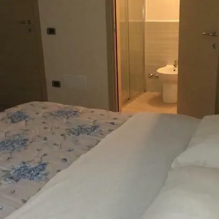 Alojamento de Acomodação e Pequeno-almoço Le Gatte Eboli